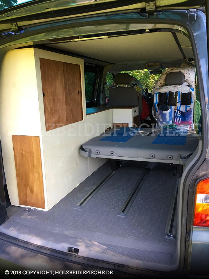 vw-bus-innenausbau-schrank-fertig-02